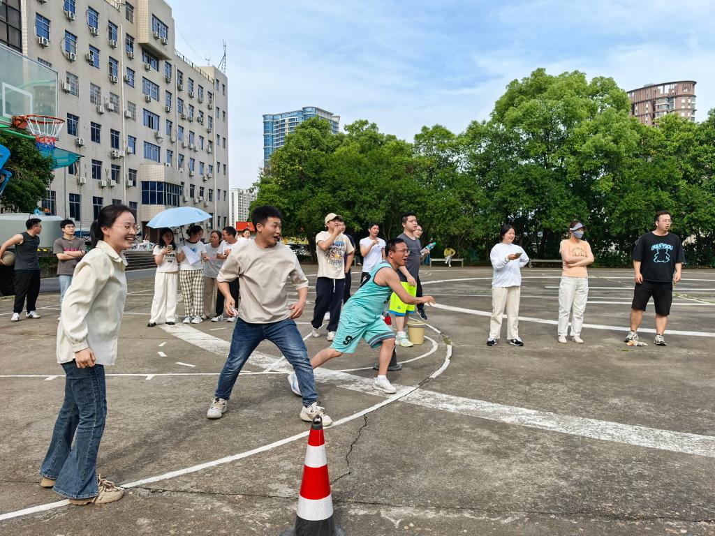 2CFB8